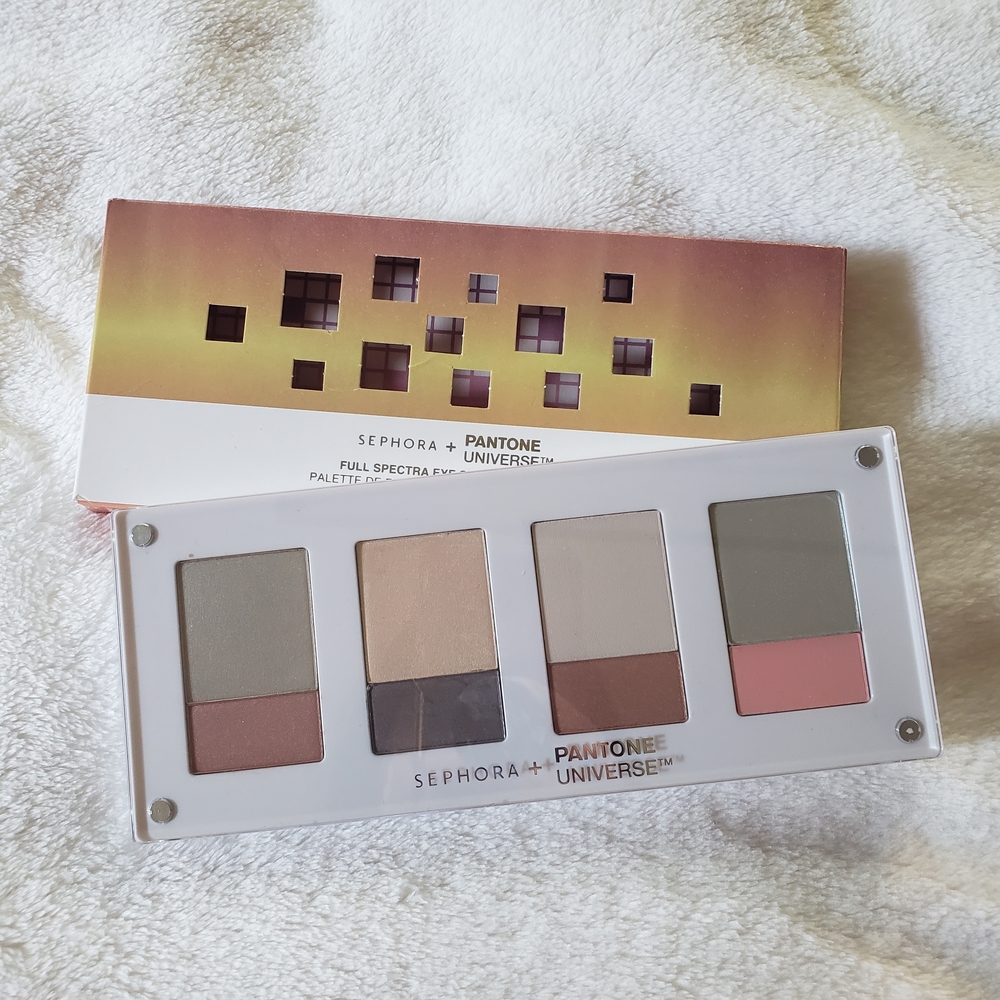 Sephora x Pantone Universe Eyeshadow Palette "Day Break"